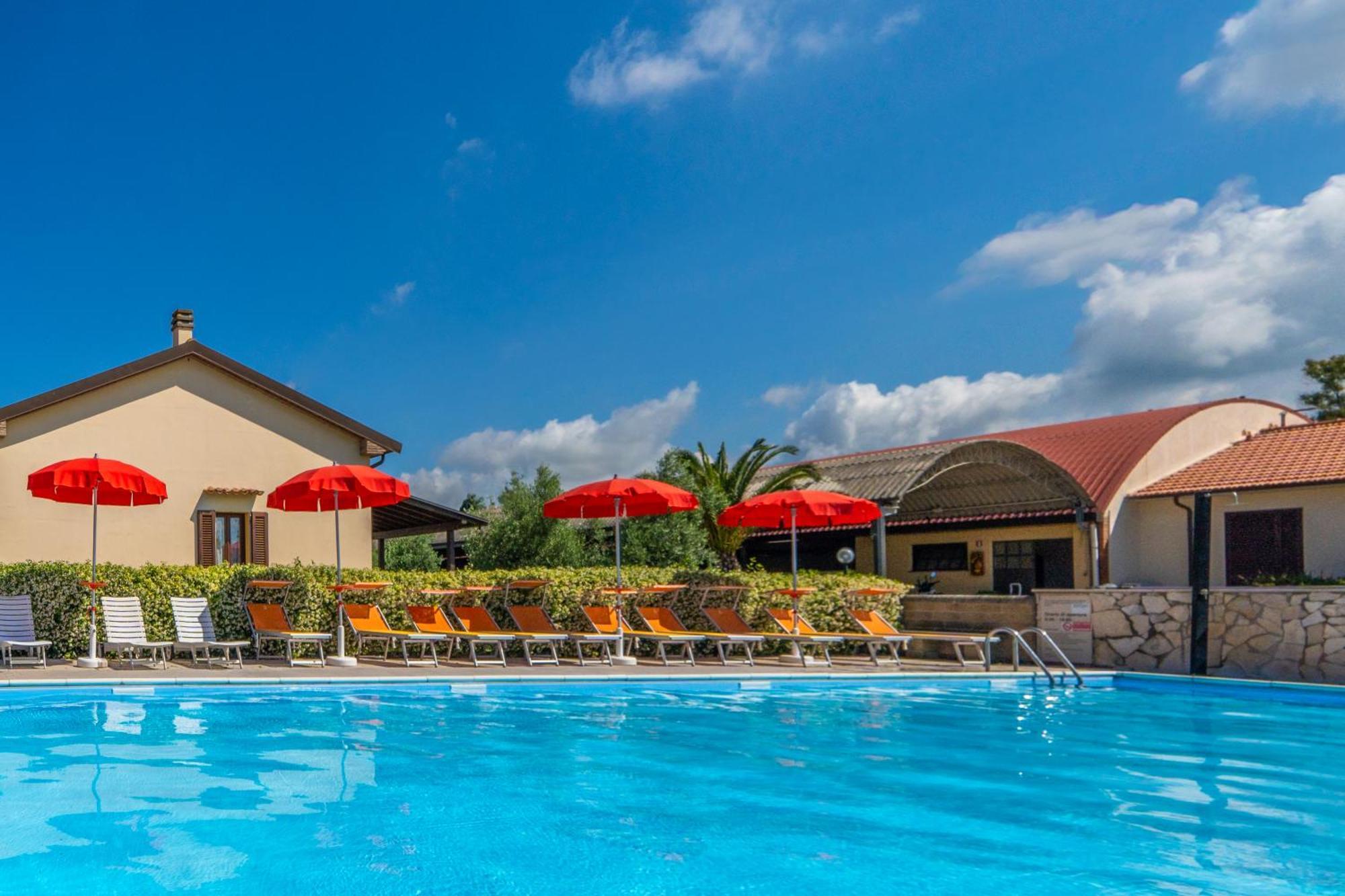 Agriturismo Il Tripesce Вада Екстериор снимка